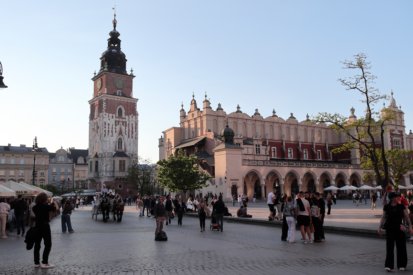 Женски народен хор 'София' пя
на международен хоров конкурс
Victoria Cracow в Краков
10-12 май, 2026