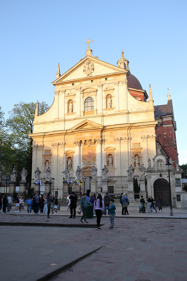 Женски народен хор 'София' пя
на международен хоров конкурс
Victoria Cracow в Краков
10-12 май, 2026