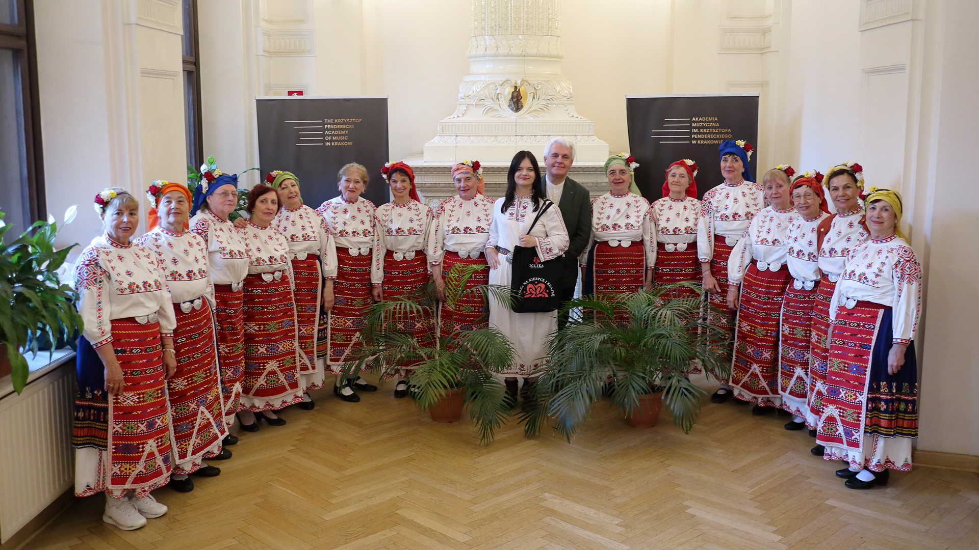 Женски народен хор 'София' пя
на международен хоров конкурс
Victoria Cracow в Краков
10-12 май, 2026