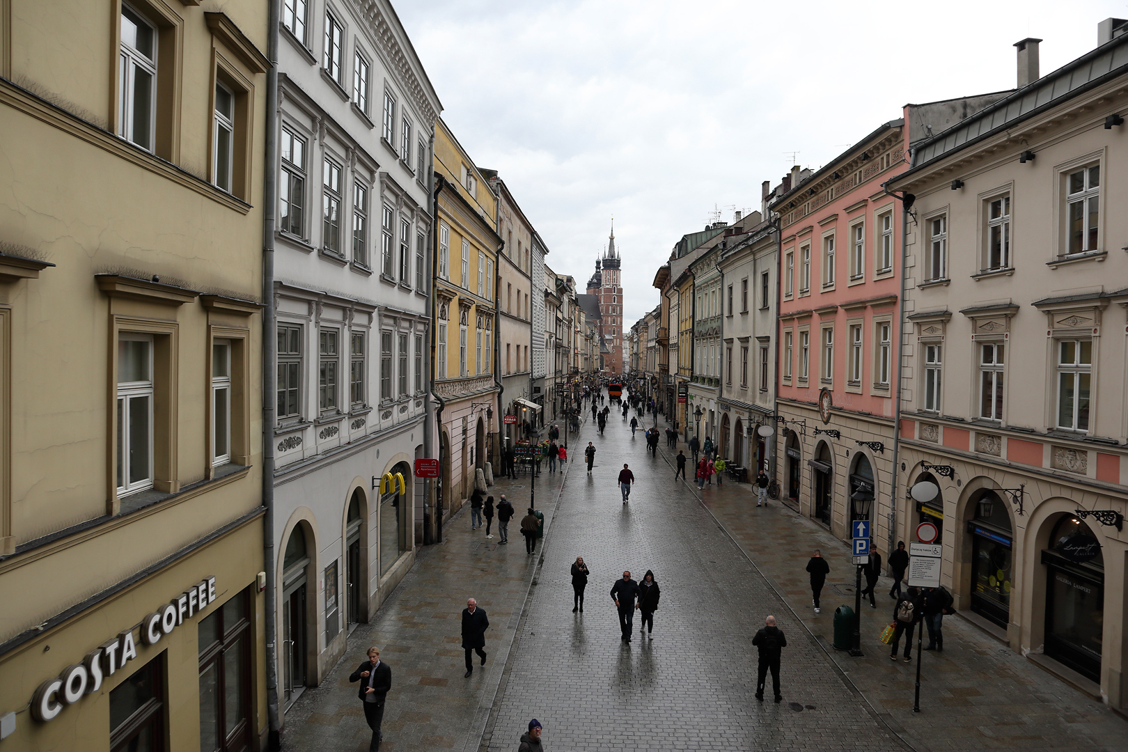Женски народен хор 'София' пя
на международен хоров конкурс
Victoria Cracow в Краков
10-12 май, 2026